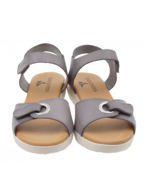 Disponible sólo en tienda física 9963BZ Gris